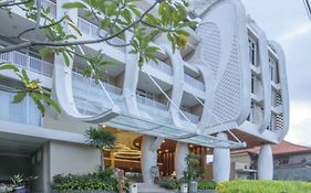 Bedrock Hotel Kuta